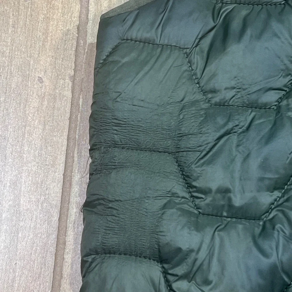 Asics Reversible Puffer Fleece Vest Mens Black Olive Green Full Zip Quilted XL